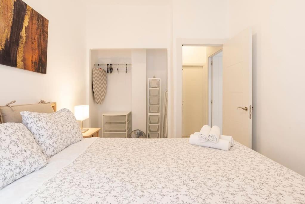 3 Bedroom Flat In Historic Centre Málaga Buitenkant foto
